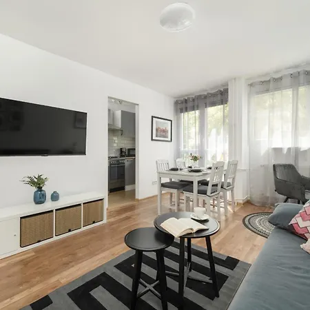 W Centrum Wroclawia Tuz Przy Rynku Z Biurkiem Do Pracy Zdalnej By Renters Apartmán