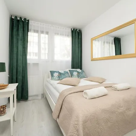W Centrum Wroclawia Tuz Przy Rynku Z Biurkiem Do Pracy Zdalnej By Renters Apartmán *