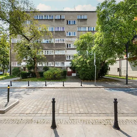 W Centrum Wroclawia Tuz Przy Rynku Z Biurkiem Do Pracy Zdalnej By Renters * Vratislav